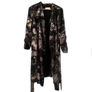 Babaton Quincey Patterned trench - Aritizia - Small